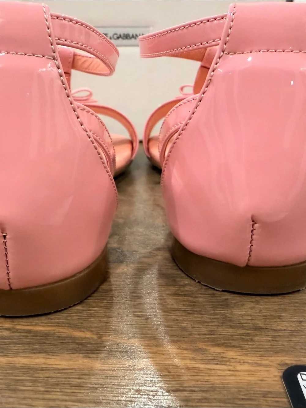 Dolce & Gabbana Kids Pink Patent Leather Heart Charm Sandals Size 34
